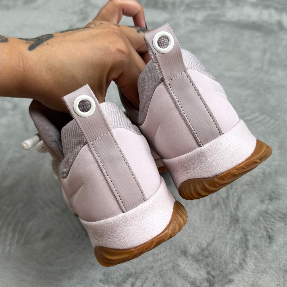 Nike Light Pink and Cream Athletic Shoes, size 8.5 - Picture 4 of 6
